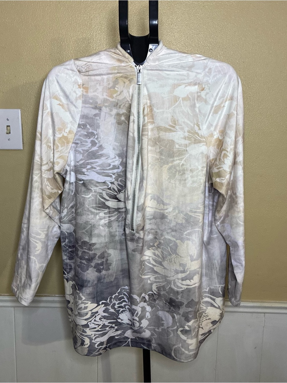 Soft Surroundings Cream Gray Beige Floral Ombre Zip Shirt Jacket